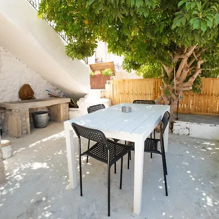Schefflera Apt, Cretan Traditional House Kouses