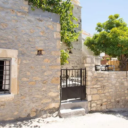 Apartment Schefflera Apt, Cretan Traditional House *