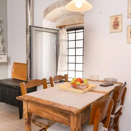 Schefflera Apt, Cretan Traditional House